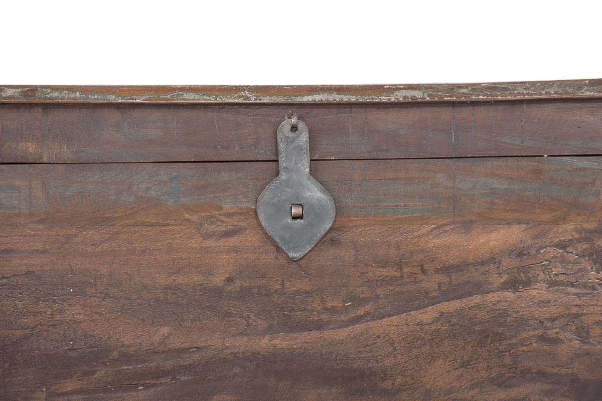 CLP Holztruhe Amba – Produktabbildung 8