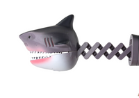LEAN TOYS Haifänger-Beißspielzeug Frühlingsgrau – Produktabbildung 3
