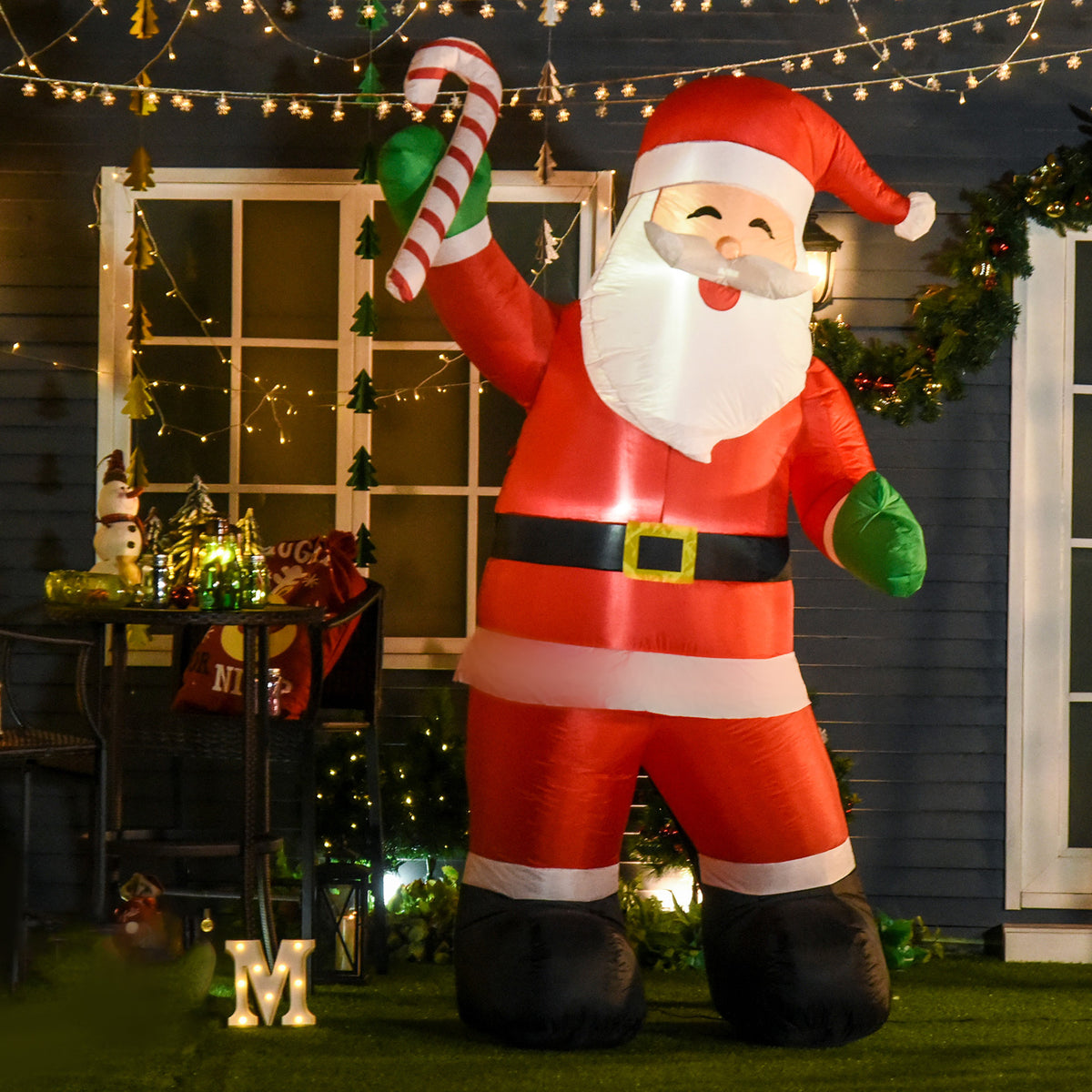 HOMCOM Aufblasbar Weihnachtsdeko, 2,4 m Weihnachtsmann mit LED-Beleuchtung, Zuckerstange für Innen- und – Produktabbildung 2