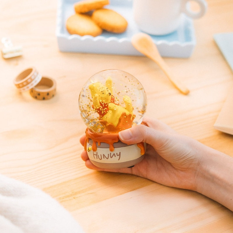 Kubuœ Puchatek Medvídek Pú - Glas- sněhová koule in Geschenkbox – Produktabbildung 2