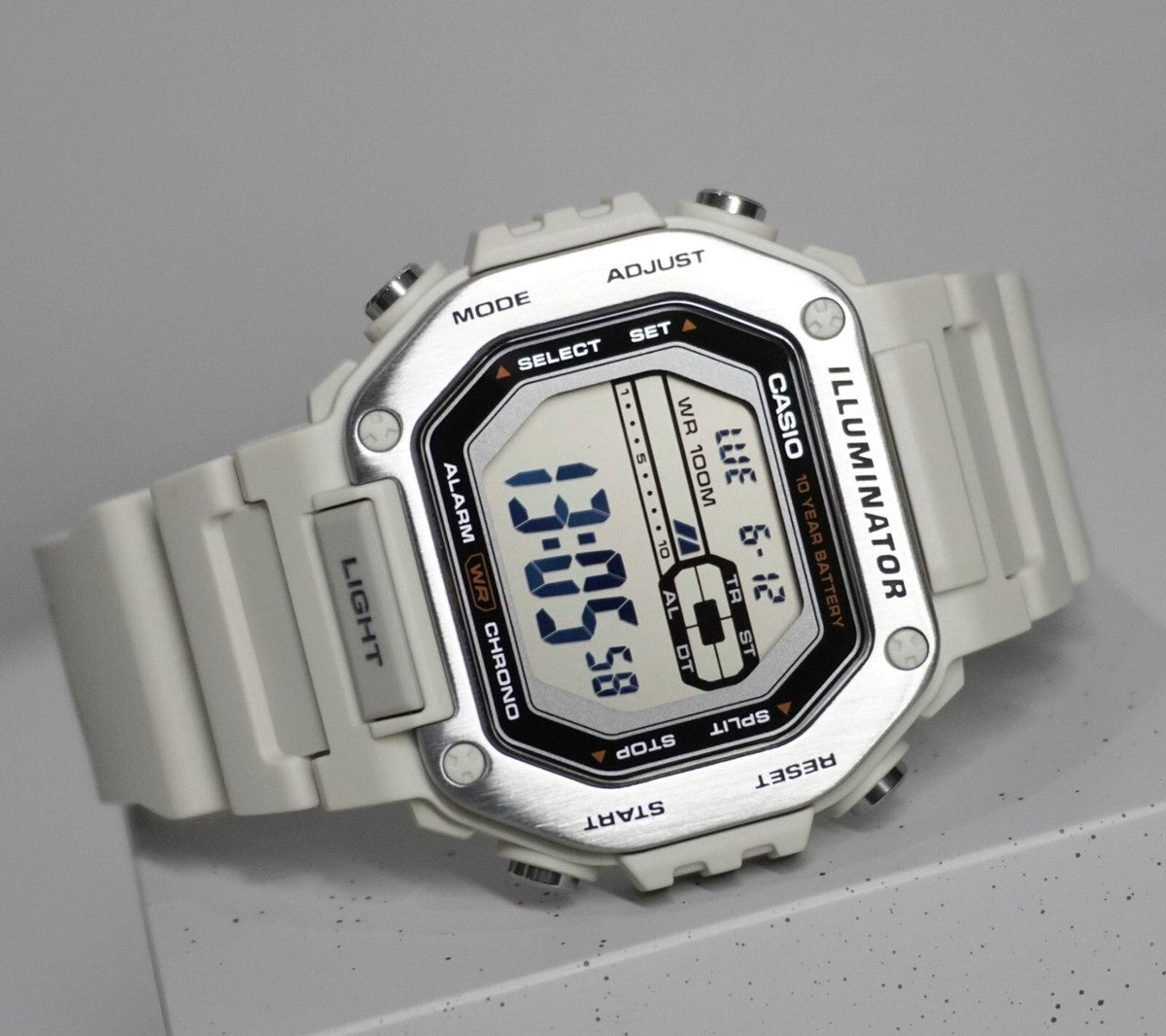Casio Herrenuhr – MWD-110H-8A