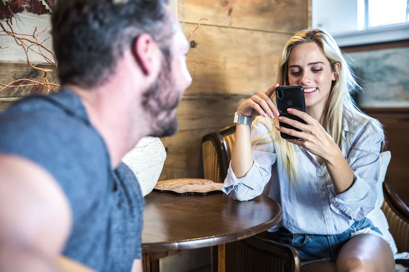 X-Doria Dash - Hülle für iPhone X (schwarz Leder) – Produktabbildung 8