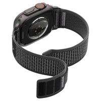 Spigen Athlex Air 2 - Armband für Apple Watch 44/45/46/49 mm (aktivní schwarz / grau) – Produktabbildung 5