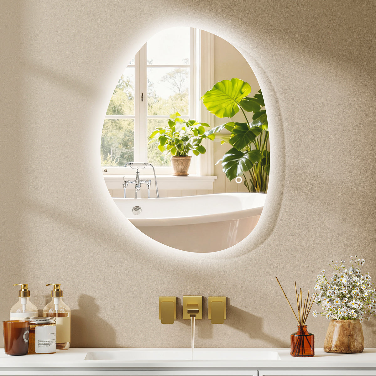 HOMCOM 70 x 50 cm Asymmetrischer Badspiegel mit LED-Licht, Smart Touch Schalter, Anti-Beschlag-Funktion – Produktabbildung 2