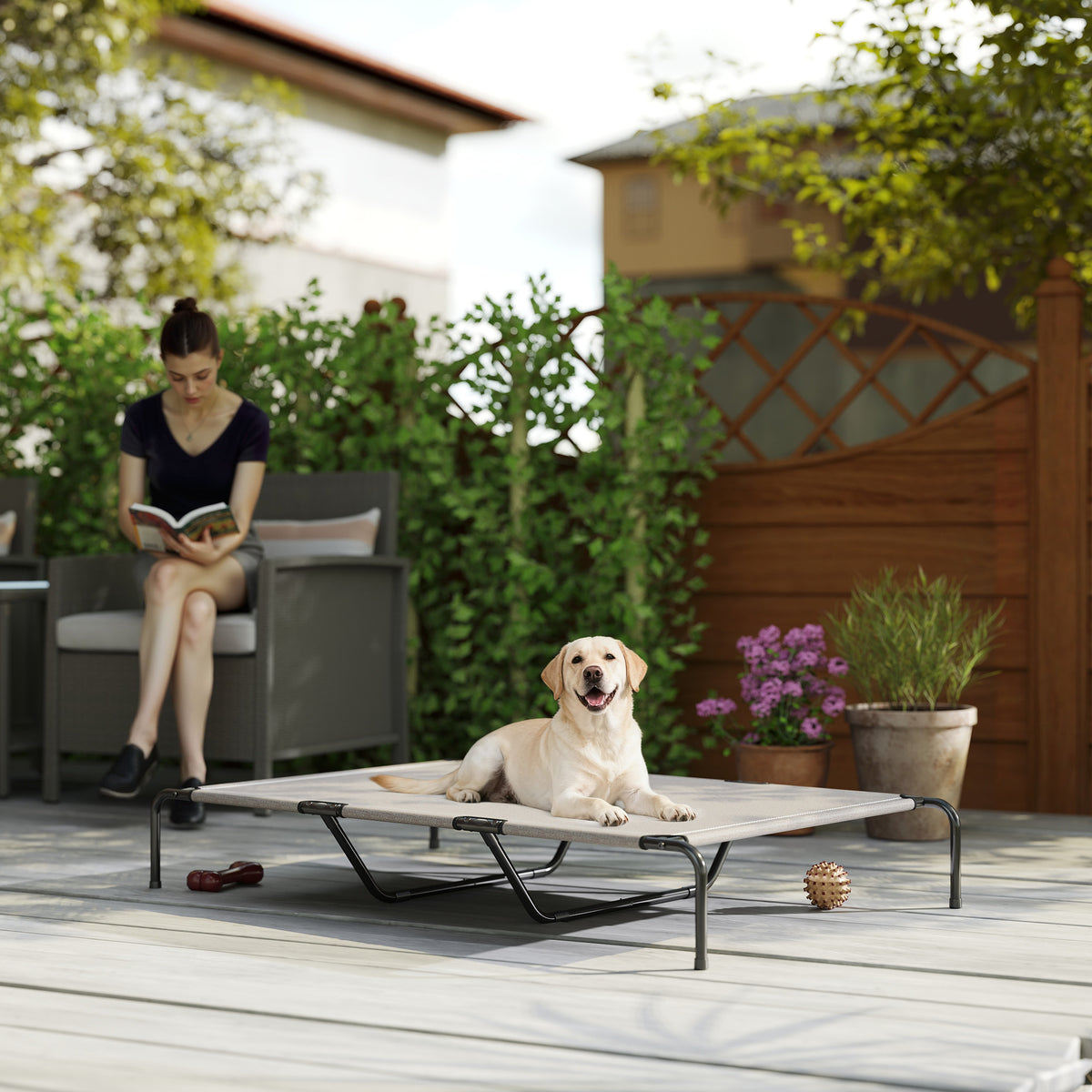 PawHut Hundeliege Outdoor, Erhöhtes Hundebett für große Hunde, mit Stahlrahmen, atmungsaktiv Netzgewebe – Produktabbildung 2