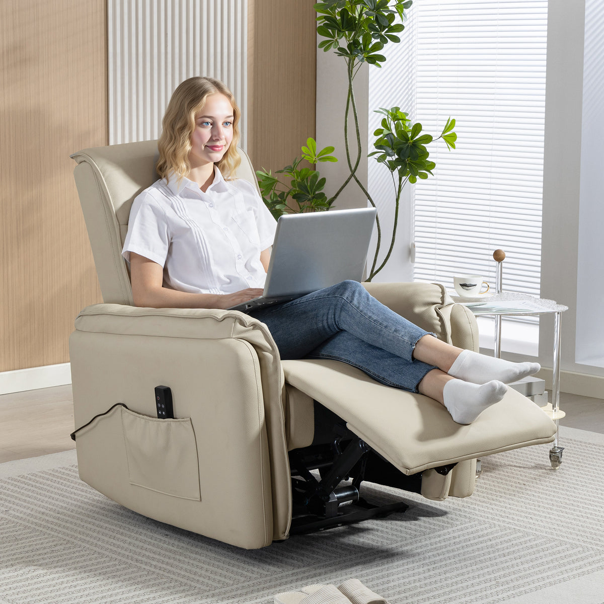 HOMCOM Elektrischer Massagesessel, Kunstlederbezug, Fußstütze, Seitentasche, Beige – Produktabbildung 2