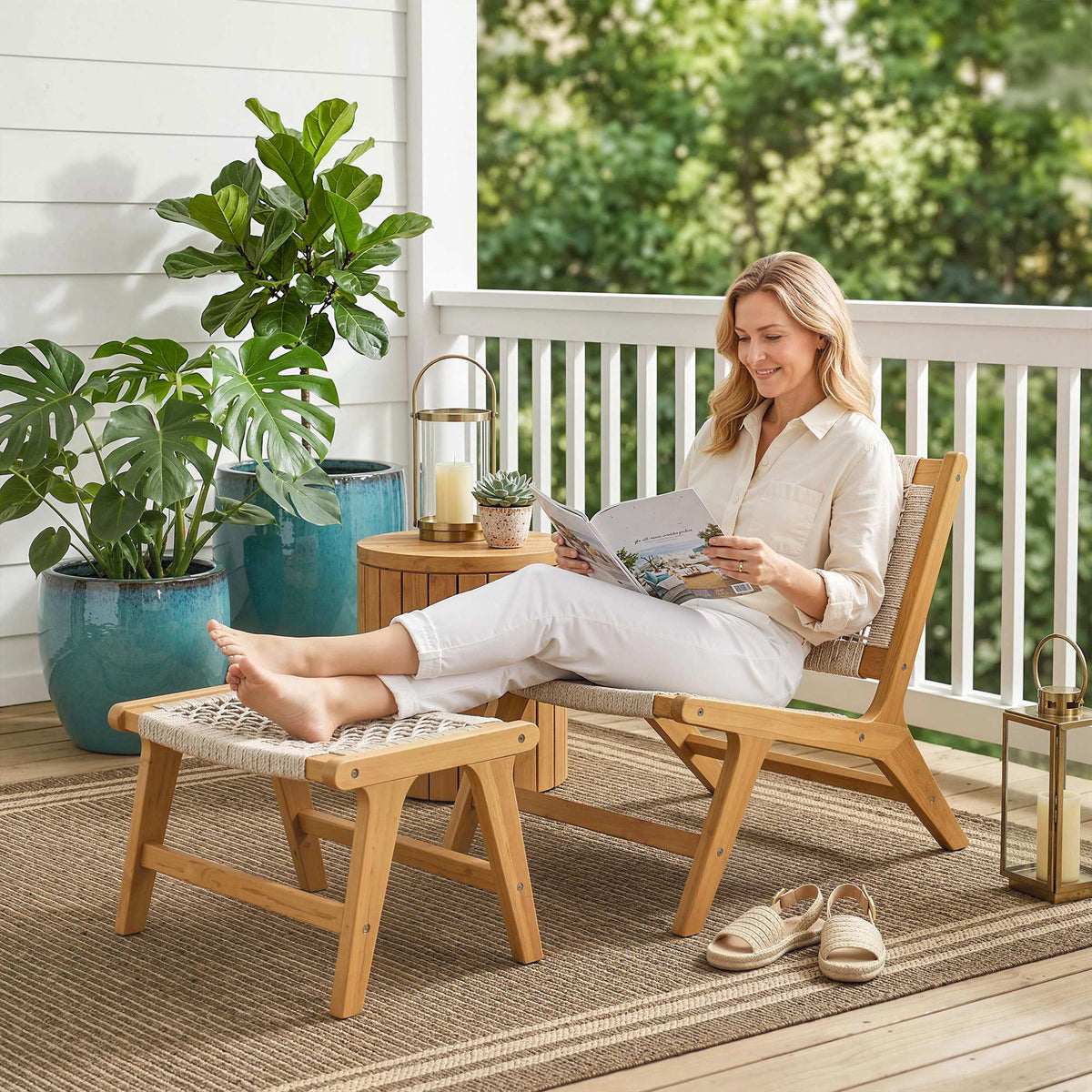 Outsunny Gartensessel mit Hocker 2-teilig Akazienholz Outdoor Loungesessel mit Rattan-Sitz Boho-Stil – Produktabbildung 2