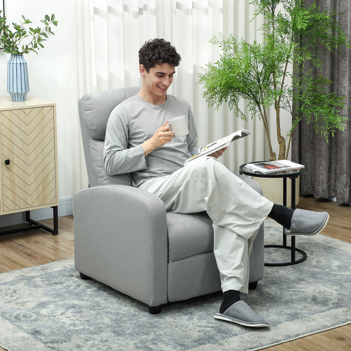 HOMCOM Relaxsessel, verstellbar 135°, ausziehbare Fußstütze, gepolsterte Lehnen, Leinen-Polyester – Produktabbildung 2