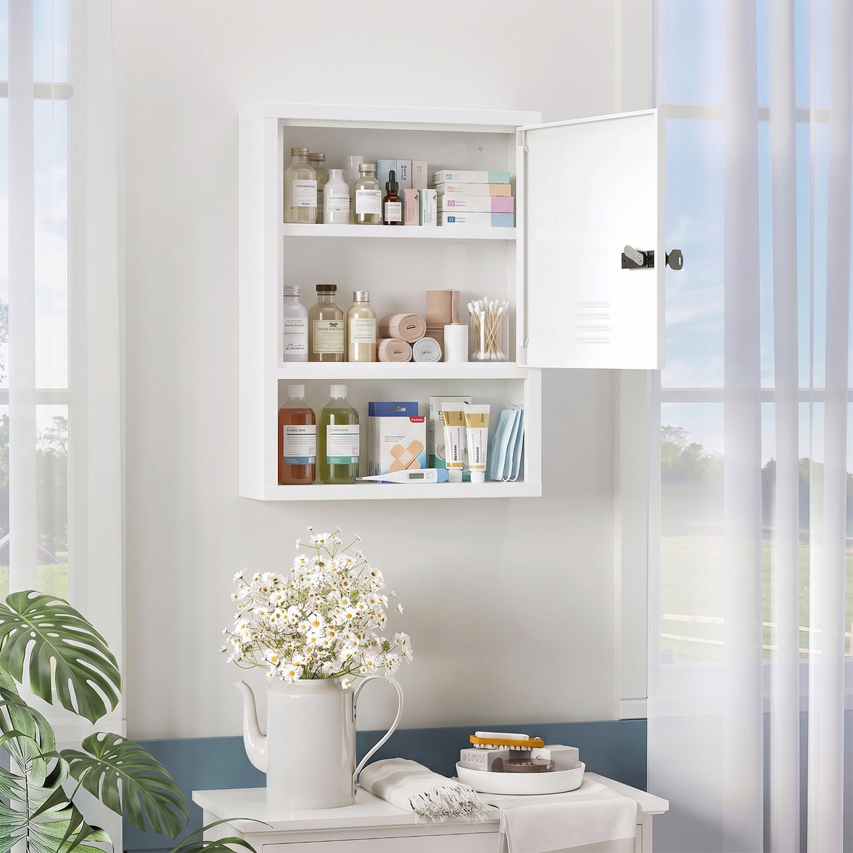 HOMCOM Medizinschrank zur Wandmontage mit Zahlenschloss und Schlüssel, 3-stufig, abschließbar, Weiß – Produktabbildung 2