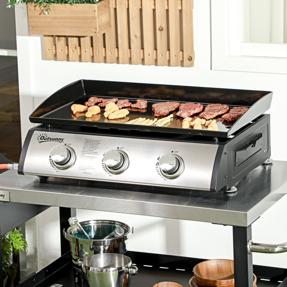 Outsunny Gasgrill mit Deckel, 3 Brennern, Fettauffangschale, antihaft-Platte, 63x47x25 cm – Produktabbildung 2