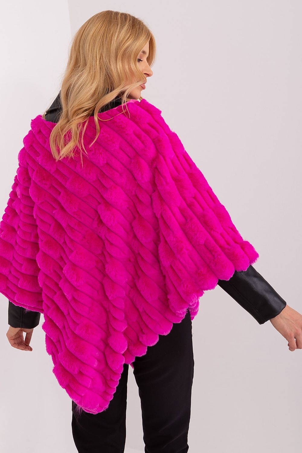  Poncho model 190863 Wool Fashion Italia 