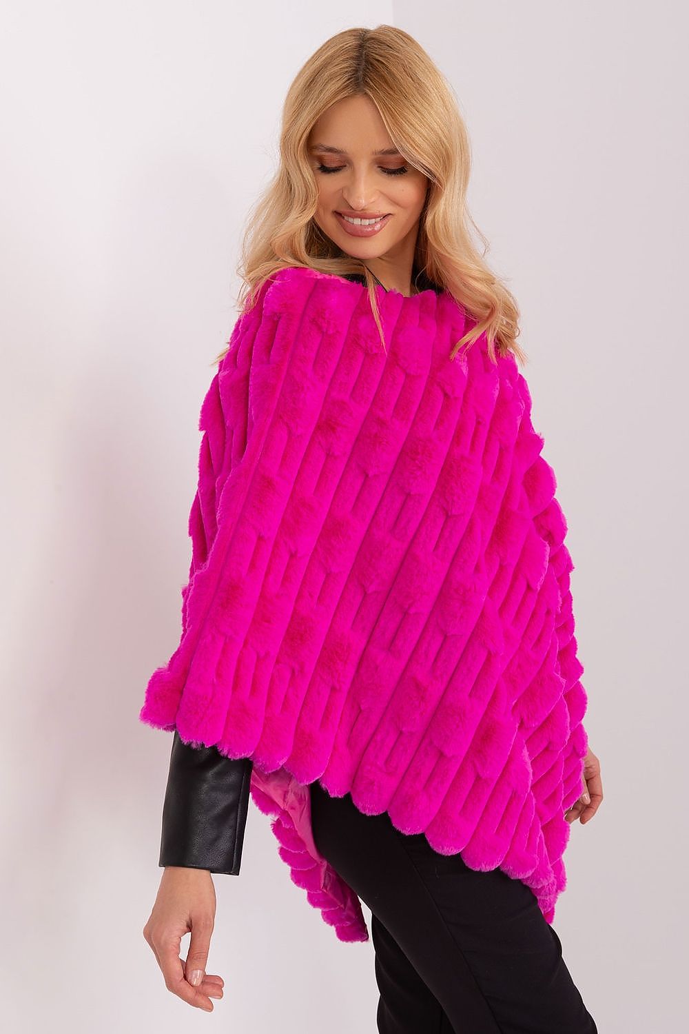  Poncho model 190863 Wool Fashion Italia 
