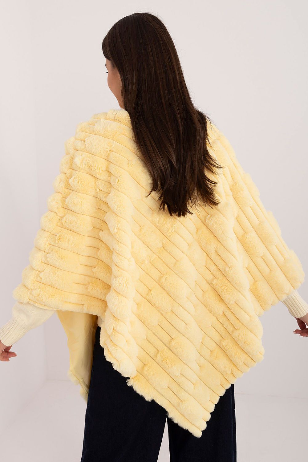 Poncho model 200534 Wool Fashion Italia 