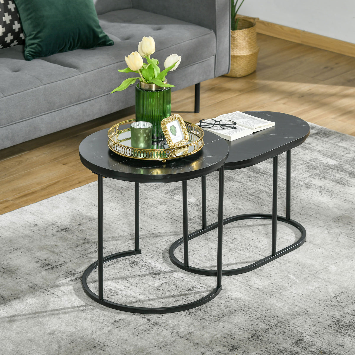 HOMCOM 2er-Set Couchtisch, Ovaler und runder Kaffeetisch, stapelbar, Marmoroptik, MDF, Metall, Ø50 x 50,5H