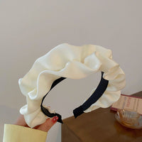 Satin-Haarreif – weiß mit Perlen – Produktabbildung 5