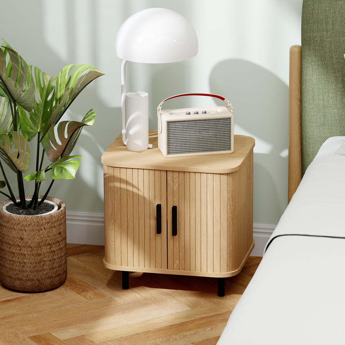HOMCOM Nachttisch Beistelltisch mit Lamellentüren und Stahlbeinen, für Schlafzimmer und Wohnzimmer – Produktabbildung 2