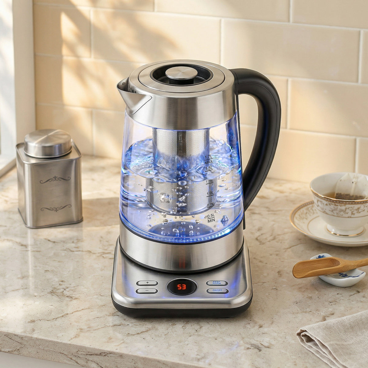 HOMCOM Elektrischer Wasserkocher, 1,7L Schnellkochender 2200W Wasserkocher mit UK Strix Thermostat – Produktabbildung 2
